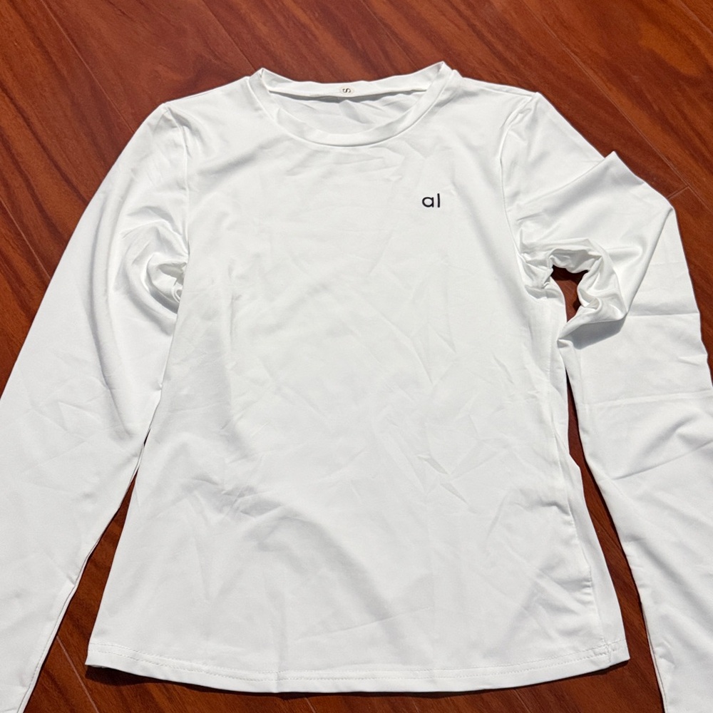 Women's White Long Sleeve Top